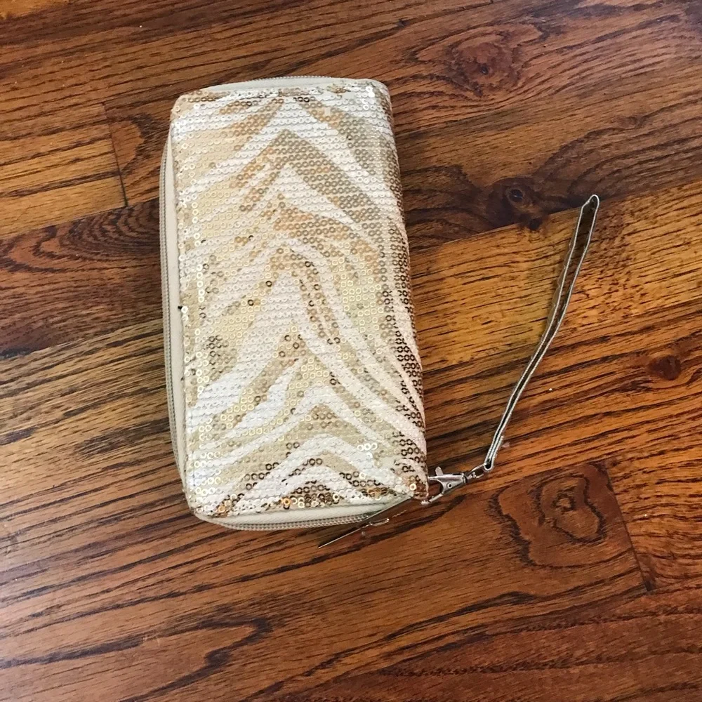 Ladies Gold & Cream Color Sequin Clutch Wallet Handbag Carry All Purse Credit C…